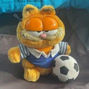 Vintage 1981 Dakin Garfield Plush Soccer with Ball 9" Stuffed Animal Toy